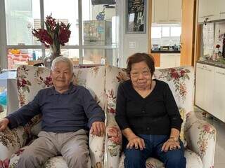 H&aacute; 50 anos juntos, casal trocou Okinawa pelas bancas do Mercad&atilde;o