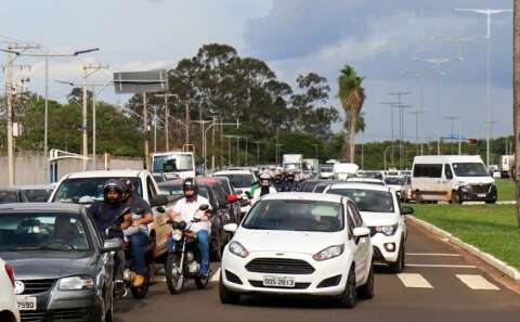 Frota cresce em 26 mil ve&iacute;culos enquanto &ocirc;nibus perdem passageiros na Capital