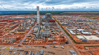 Operários comemoram 1 milhão de horas trabalhadas em obra de gigante da celulose Operários comemoram 1 milhão de horas trabalhadas em obra de gigante da celulose