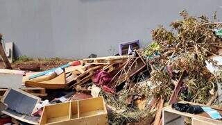 Casa de mulher desaparecida h&aacute; 3 meses &eacute; demolida com m&oacute;veis dentro