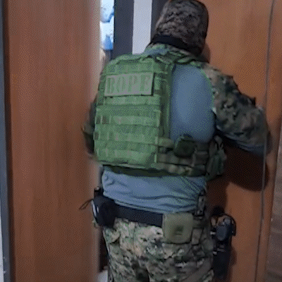 Casal &eacute; preso com 1,2 tonelada de maconha escondida em quarto de resid&ecirc;ncia