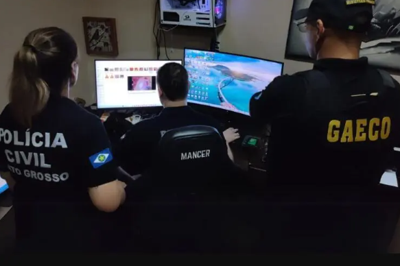 Homem &eacute; preso com 3 mil arquivos de abuso sexual infantil