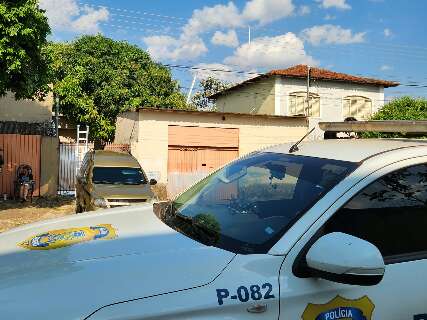 Suspeita de feminic&iacute;dio: m&atilde;e encontra filha morta com sinais de esganadura
