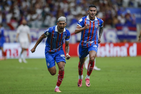 Bahia vira sobre Internacional e mant&eacute;m rival na zona de rebaixamento
