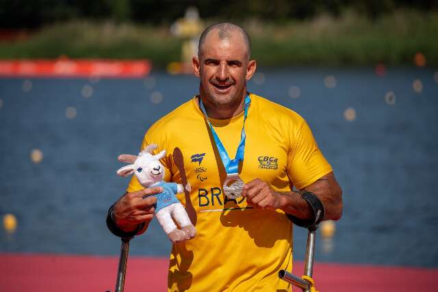 Fernando Rufino conquista 2 medalhas de prata no Mundial de Paracanoagem
