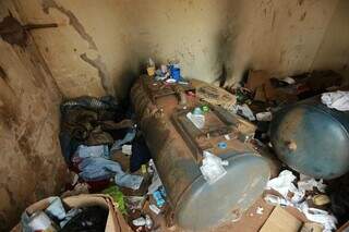 Após homicídio, moradores relatam medo e abandono em antigo posto da Moreninha Após homicídio, moradores relatam medo e abandono em antigo posto da Moreninha