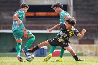 Semifinal do Estadual Sub-15 &eacute; definida com 3 times da Capital e um do interior