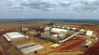 Biodiesel ganha espaço em MS e amplia mercado para produtores de soja Biodiesel ganha espaço em MS e amplia mercado para produtores de soja