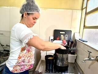 Ap&oacute;s 7 tentativas, sonho do pr&oacute;prio neg&oacute;cio se realiza na garagem