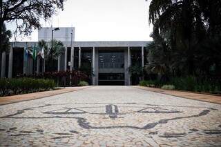 Briga por aluguel acaba em ofensa racial e condenação de R$ 15 mil Briga por aluguel acaba em ofensa racial e condenação de R$ 15 mil