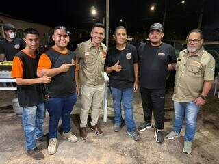 Após incêndio, hamburgueiros se unem e ajudam colega a reabrir negócio Após incêndio, hamburgueiros se unem e ajudam colega a reabrir negócio
