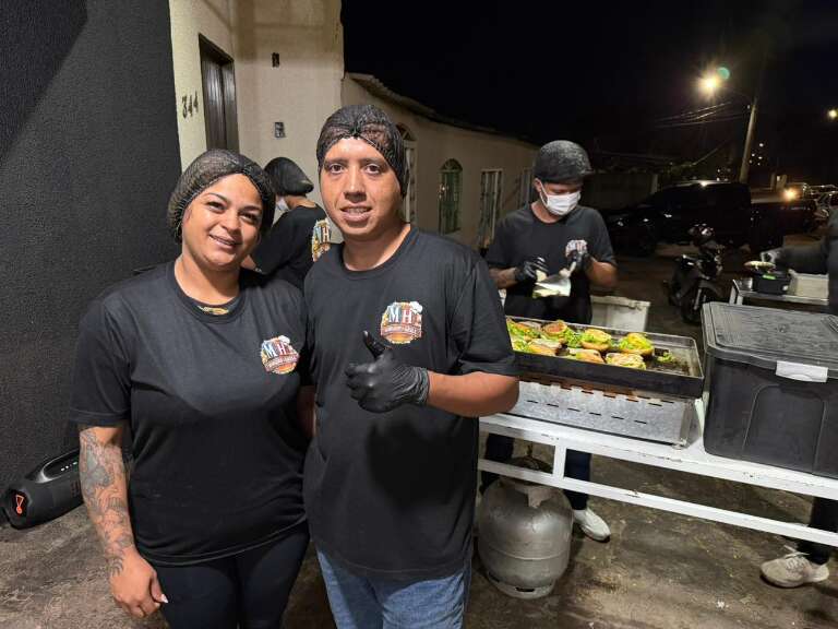 Após incêndio, hamburgueiros se unem e ajudam colega a reabrir negócio