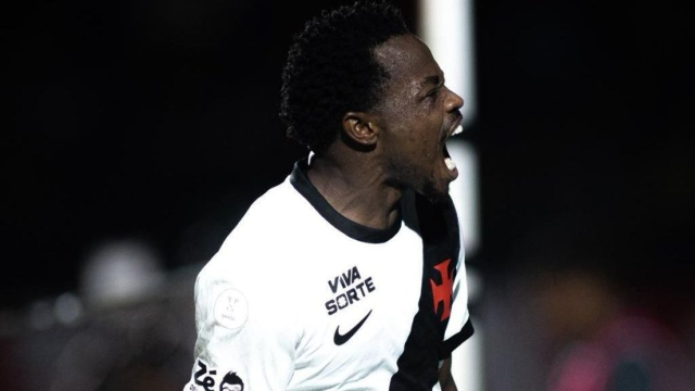Vasco vence Vit&oacute;ria no Barrad&atilde;o e avan&ccedil;a &agrave; semifinal pela 3&ordf; vez seguida