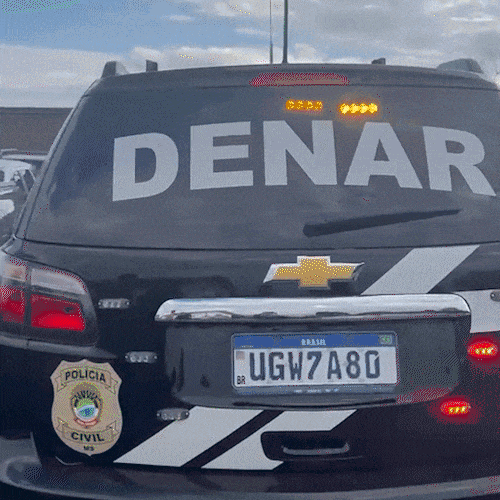 Apontado como destinat&aacute;rio de droga roubada &eacute; preso com 5 ve&iacute;culos e R$ 47 mil