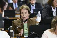 Fim da escala 6x1 passa na CCJ do Senado apesar de voto contr&aacute;rio de Tereza