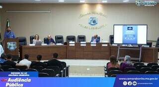 Proposta de pagamento de 13º a prefeito e vereadores gera polêmica em Bonito Proposta de pagamento de 13º a prefeito e vereadores gera polêmica em Bonito