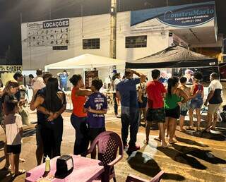 Quem mora no Caiobá agora vende, compra e faz amigos na própria feira Quem mora no Caiobá agora vende, compra e faz amigos na própria feira