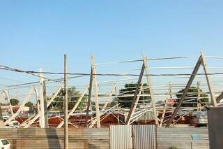 Câmera registra desabamento de obra que deixou dois mortos no Bairro Aero Rancho Câmera registra desabamento de obra que deixou dois mortos no Bairro Aero Rancho