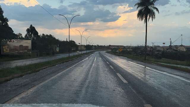 Chuva muda cen&aacute;rio em Ponta Por&atilde; e antecipa chegada do frio no sul de MS