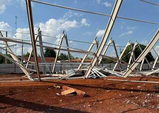 Perícia que vai definir causa de desabamento termina somente amanhã Perícia que vai definir causa de desabamento termina somente amanhã