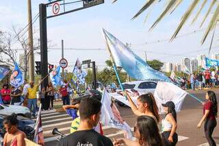 Justiça barra campanha eleitoral no Paraguai e limita carreatas na fronteira Justiça barra campanha eleitoral no Paraguai e limita carreatas na fronteira