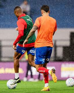 Bahia vence Bragantino por 3 a 2 e entra no G4 do Brasileir&atilde;o