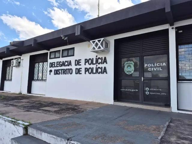 Moradora de rua &eacute; socorrida ap&oacute;s levar diversas facadas do companheiro