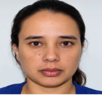 Acusada de mandar matar o pai &eacute; presa ap&oacute;s novo ataque a funer&aacute;ria 