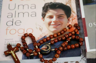 Um ano ap&oacute;s canoniza&ccedil;&atilde;o, fi&eacute;is celebram S&atilde;o Carlo Acutis 