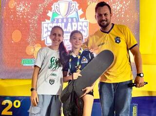 O que sobra para uns vira primeiro skate para crianças da Capital O que sobra para uns vira primeiro skate para crianças da Capital