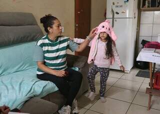 Plano para tirar fam&iacute;lias da pobreza esbarra na falta de apoio &agrave;s m&atilde;es