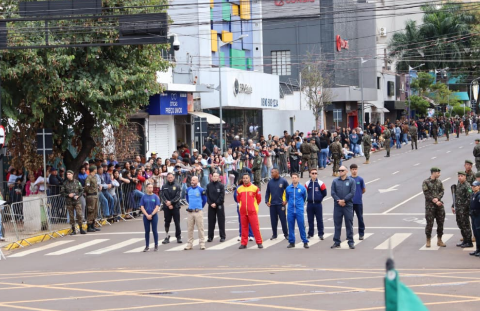 Centro tem ruas interditadas at&eacute; as 13h para desfile de 7 de Setembro