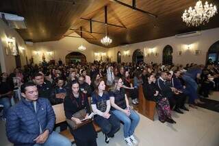 P&eacute;talas, gra&ccedil;as e f&eacute; celebram 1&ordm; ano de Carlo Acutis como santo 