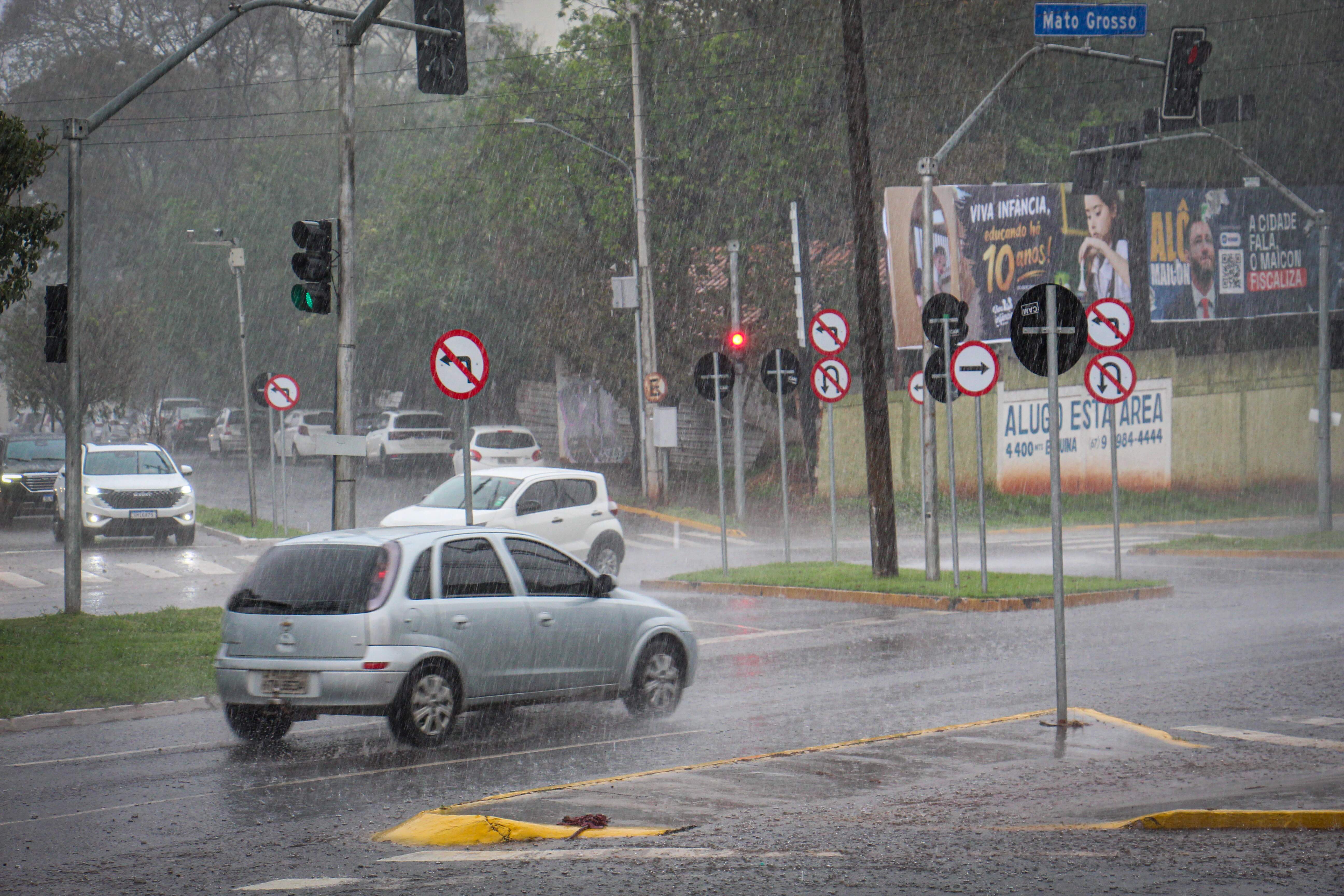 Defesa Civil de Campo Grande alerta para tempestade na quarta-feira