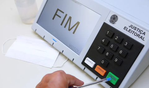 A menos de um m&ecirc;s das elei&ccedil;&otilde;es, voc&ecirc; j&aacute; sabe em quem vai votar?
