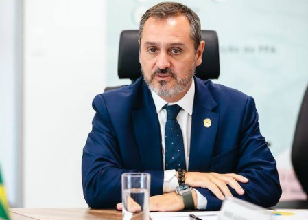 Diretores da PF colocam cargos &agrave; disposi&ccedil;&atilde;o ap&oacute;s afastamento de Andrei