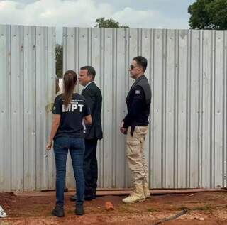 Mortos em desabamento trabalhavam sem registro, constata MPT