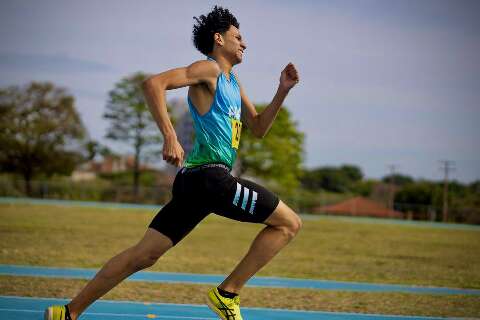 Aos 17 anos, atleta de Campo Grande &eacute; campe&atilde;o brasileiro nos 800 metros
