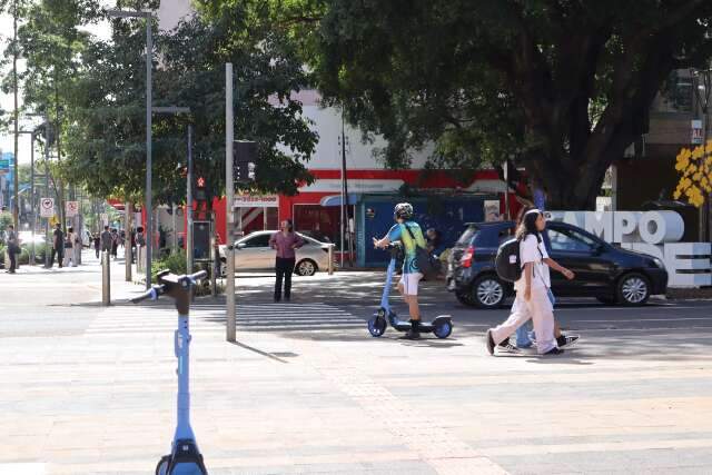 Com aprova&ccedil;&atilde;o da popula&ccedil;&atilde;o, prefeita quer oficializar patinete em Campo Grande
