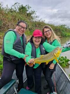 Anzol Rosa é o maior evento de pesca feminina do Brasil e acontece em Corumbá/MS Anzol Rosa é o maior evento de pesca feminina do Brasil e acontece em Corumbá/MS