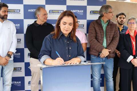 Prefeitura assina ordem de servi&ccedil;o e d&aacute; in&iacute;cio &agrave; obra na rotat&oacute;ria da Tamandar&eacute;