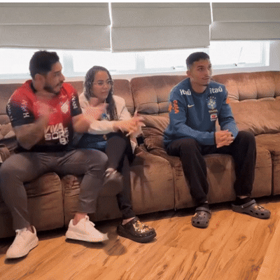 Arthur Dias vai &agrave;s l&aacute;grimas ao descobrir convoca&ccedil;&atilde;o para a Sele&ccedil;&atilde;o Brasileira