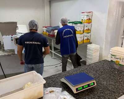 Vigil&acirc;ncia apreende 60 kg de chipas produzidas com queijo de origem desconhecida