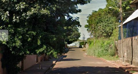 Homem tem m&uacute;sculos e tend&otilde;es dilacerados ao ser mordido por pitbull 