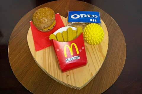 Cachorro-quente para c&atilde;es? Lindy transforma fast-food em lanche pet