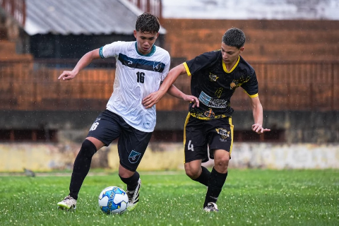 Pantanal vence Ubiratan e vai &agrave; final do Estadual Sub-15