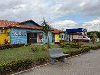 Criança de 3 anos abre portão de casa e morre atropelada em Costa Rica