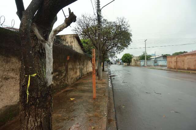 Homem &eacute; assassinado a tiros perto de tabacaria no Jardim Leblon