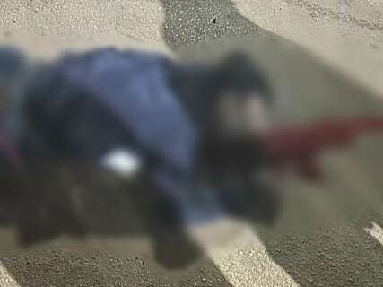 Jovem &eacute; executado em frente a tabacaria