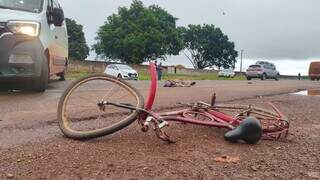 De bicicleta, homem morre atropelado por carro ao acessar anel vi&aacute;rio